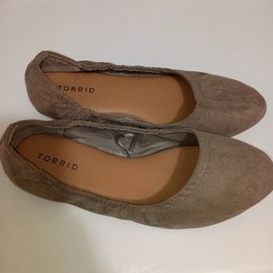 Torrid Taupe Ballet Flats 9 Wide